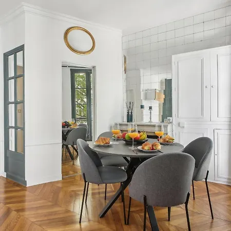 Le Marais 1br Cozy