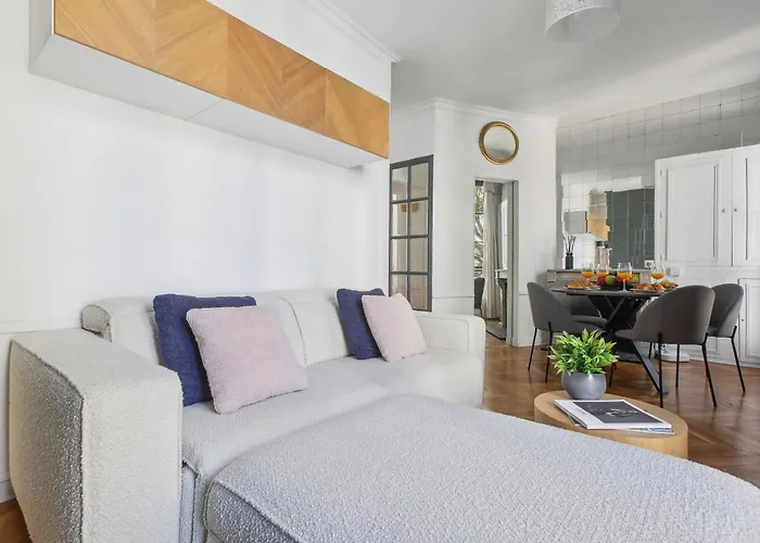 Le Marais 1br Cozy