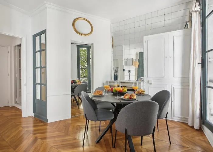 Le Marais 1br Cozy